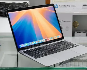 New Laptop Apple MacBook Air 2020 8GB Intel Core i3 SSD 256GB