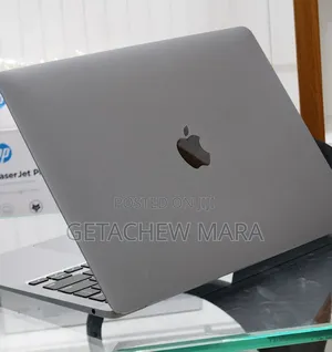 New Laptop Apple MacBook Air 2020 8GB Intel Core i3 SSD 256GB