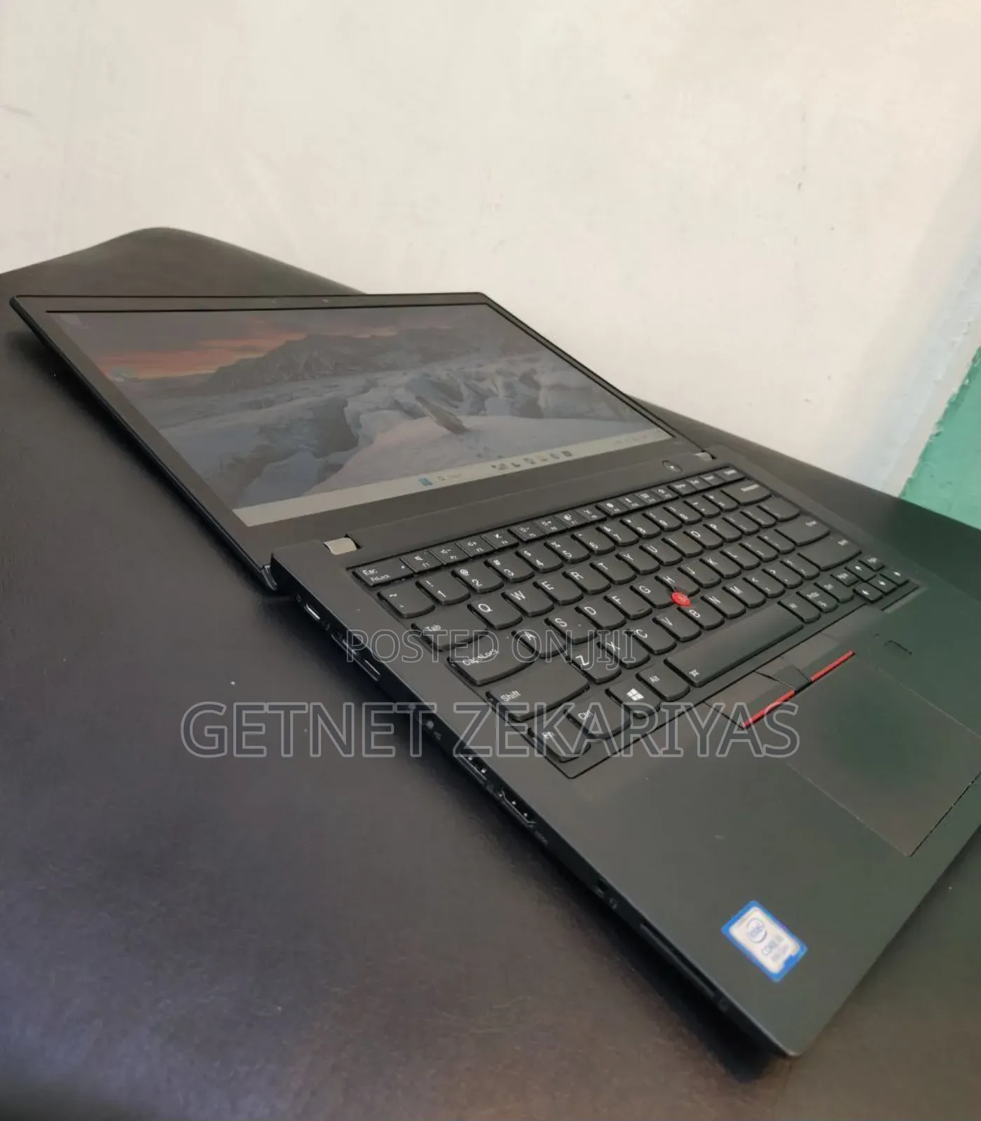 New Laptop Lenovo ThinkPad T480s 8GB Intel Core i5 SSD 256GB