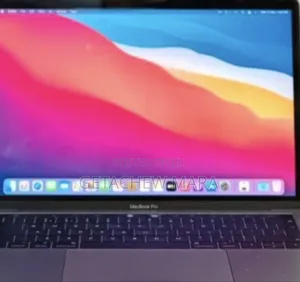 New Laptop Apple MacBook 2018 16GB Intel Core i5 SSD 256GB