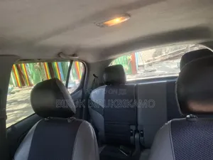 Toyota Vitz 2000 Silver