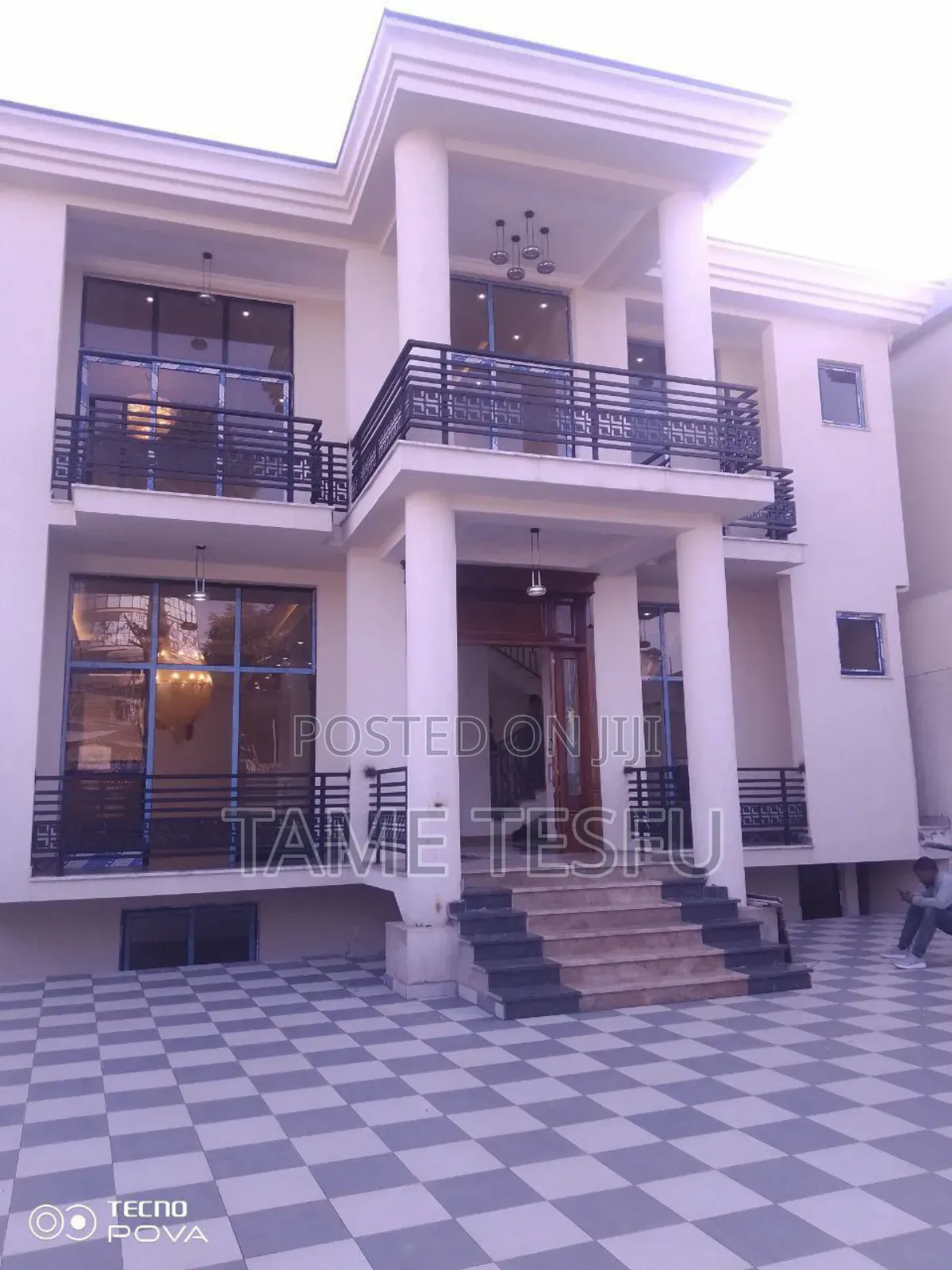 Furnished 8bdrm House in ወሰን, Yeka for sale