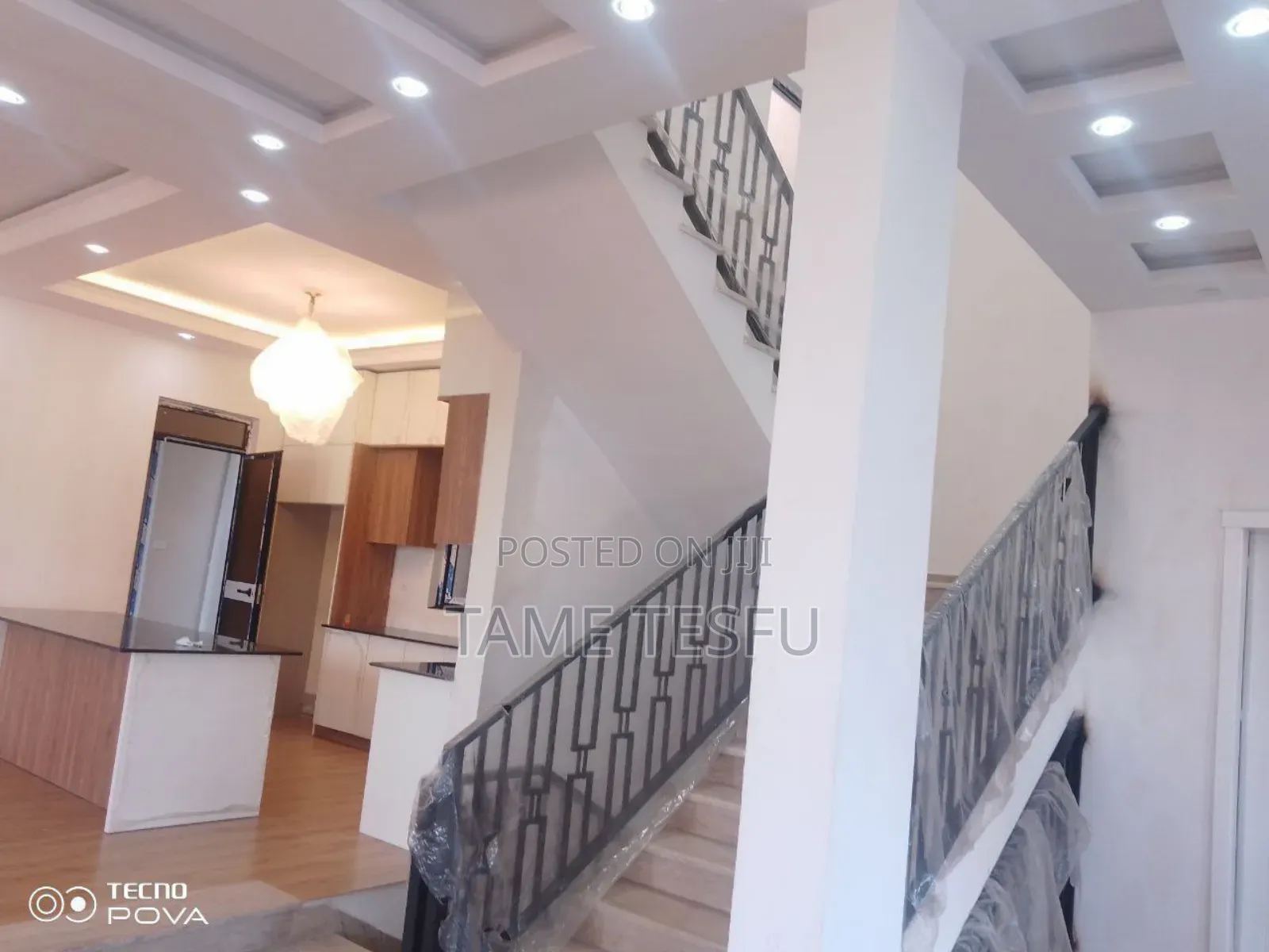 Furnished 8bdrm House in ወሰን, Yeka for sale