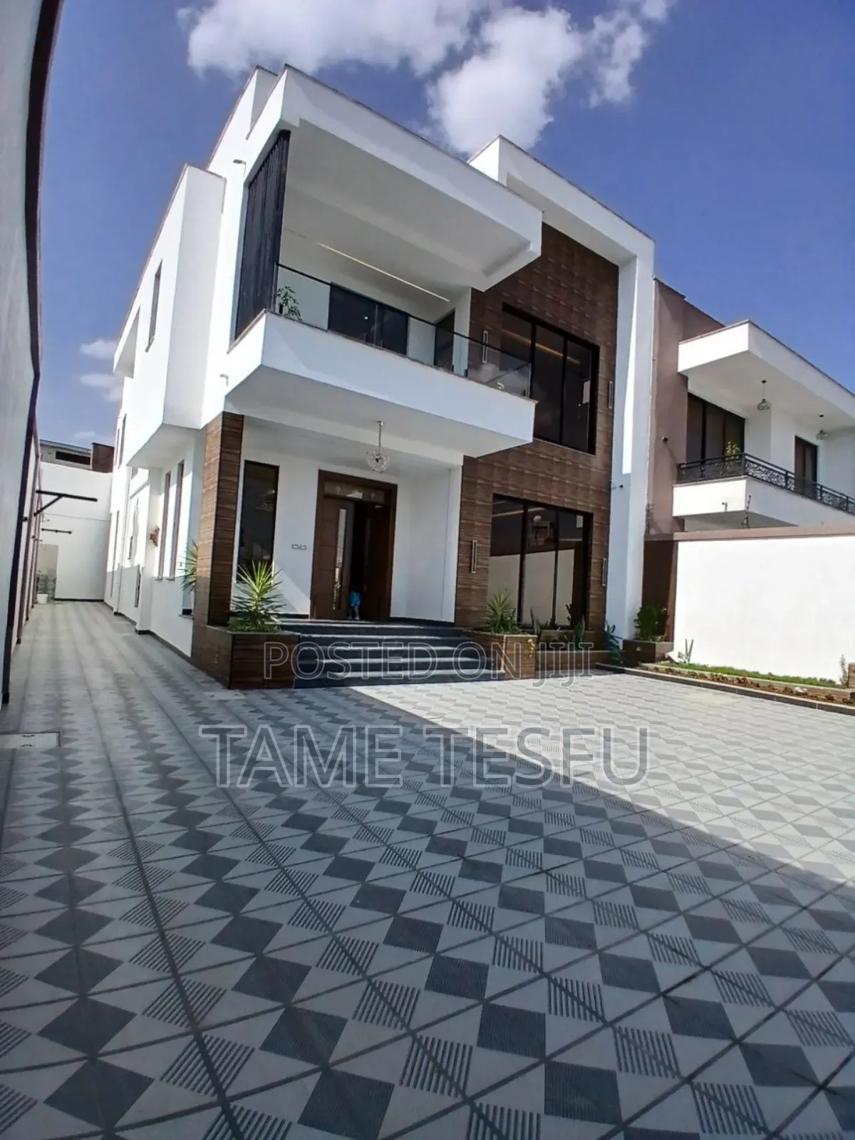 Furnished 6bdrm House in ጃክሮስ 330ካሬ, Bole for sale