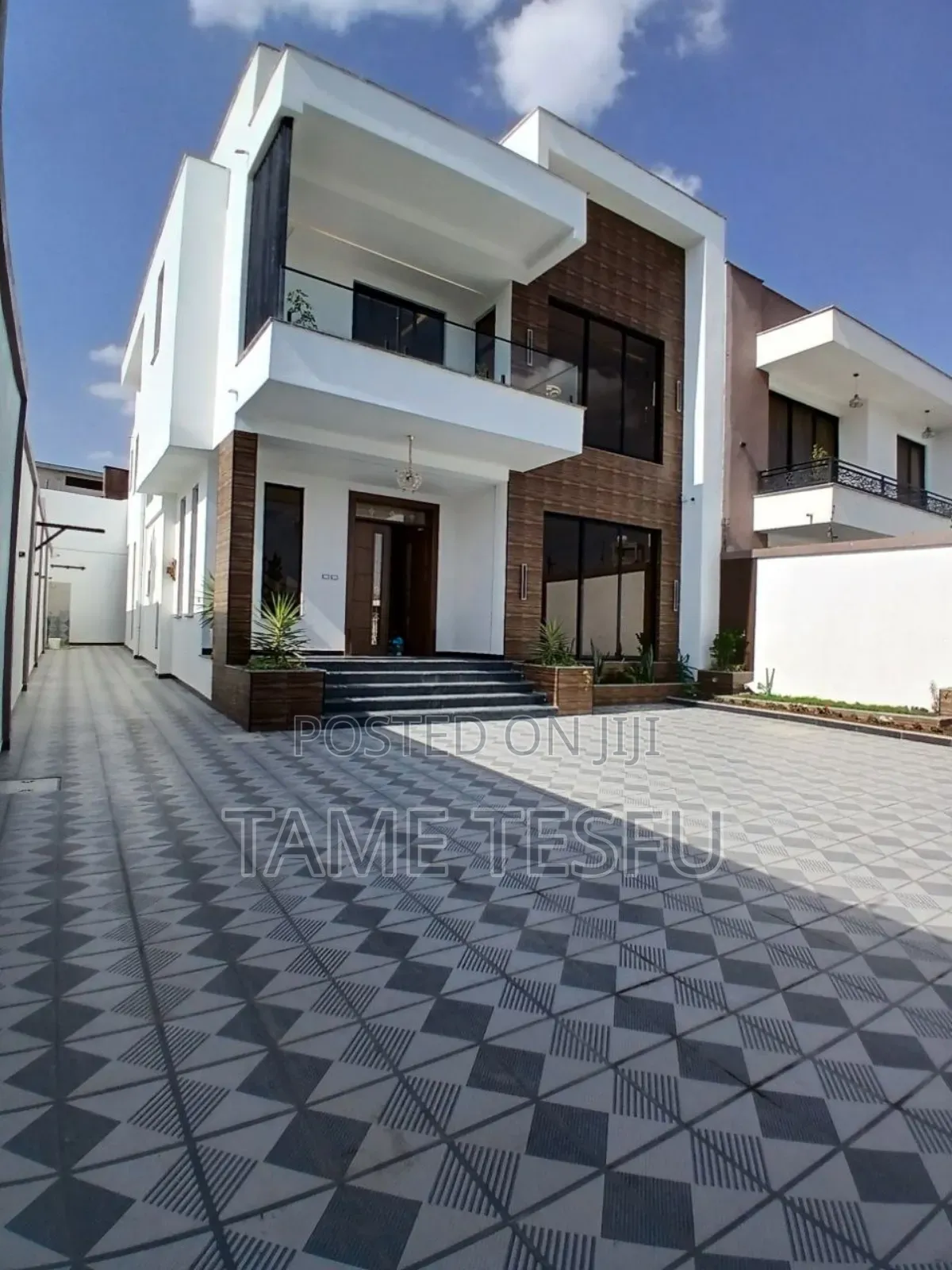 Furnished 6bdrm House in ጃክሮስ 330ካሬ, Bole for sale