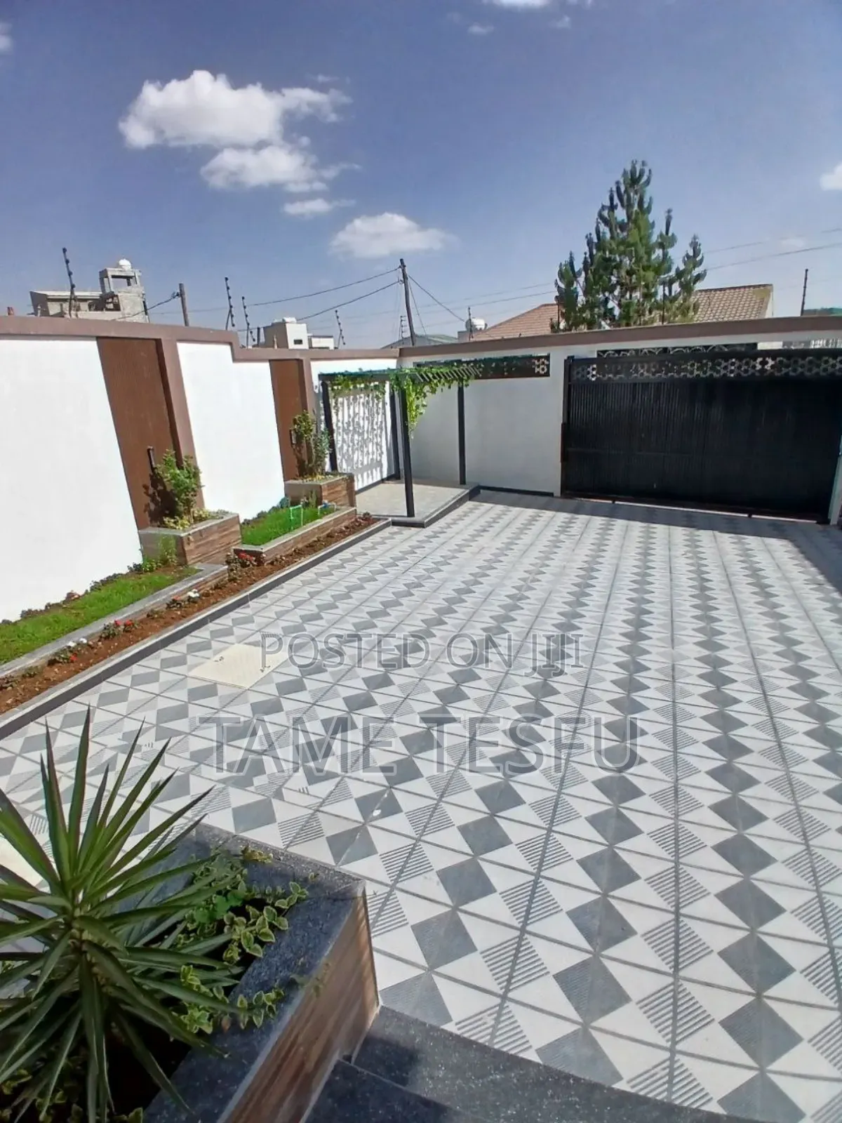 Furnished 6bdrm House in ጃክሮስ 330ካሬ, Bole for sale