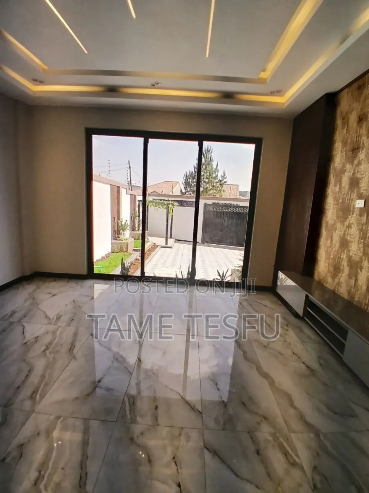 Furnished 6bdrm House in ጃክሮስ 330ካሬ, Bole for sale