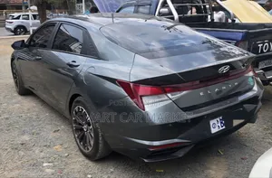 Hyundai Elantra 2021 Gray