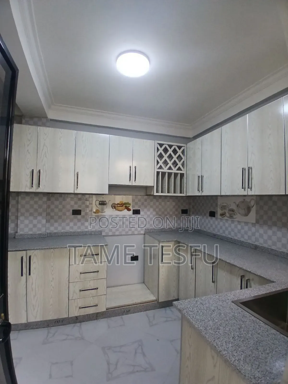 Furnished 6bdrm House in ፍጋ ኮፓዉንድ, Bole for sale