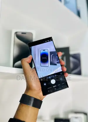 New Samsung Galaxy S22 Ultra 5G 256 GB