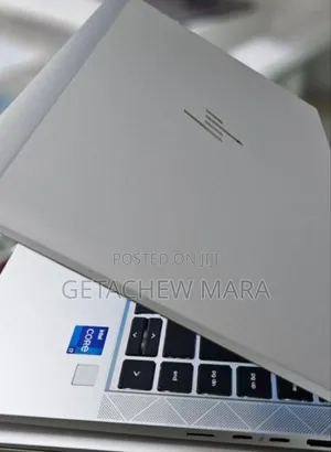 New Laptop HP EliteBook 830 G8 16GB Intel Core i7 SSD 512GB