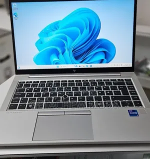 New Laptop HP EliteBook 830 G8 16GB Intel Core i7 SSD 512GB