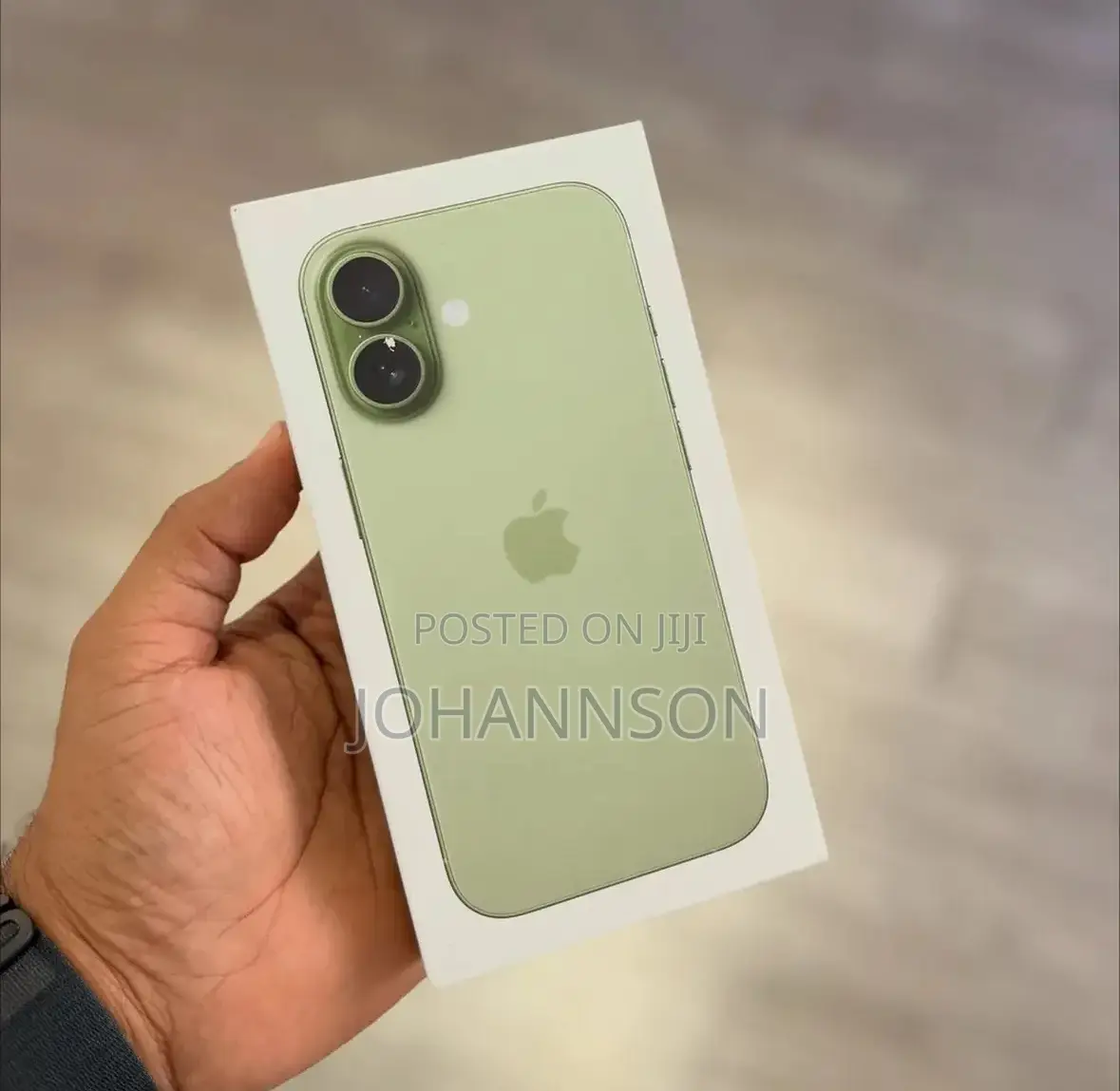 New Apple iPhone 17 256 GB Green