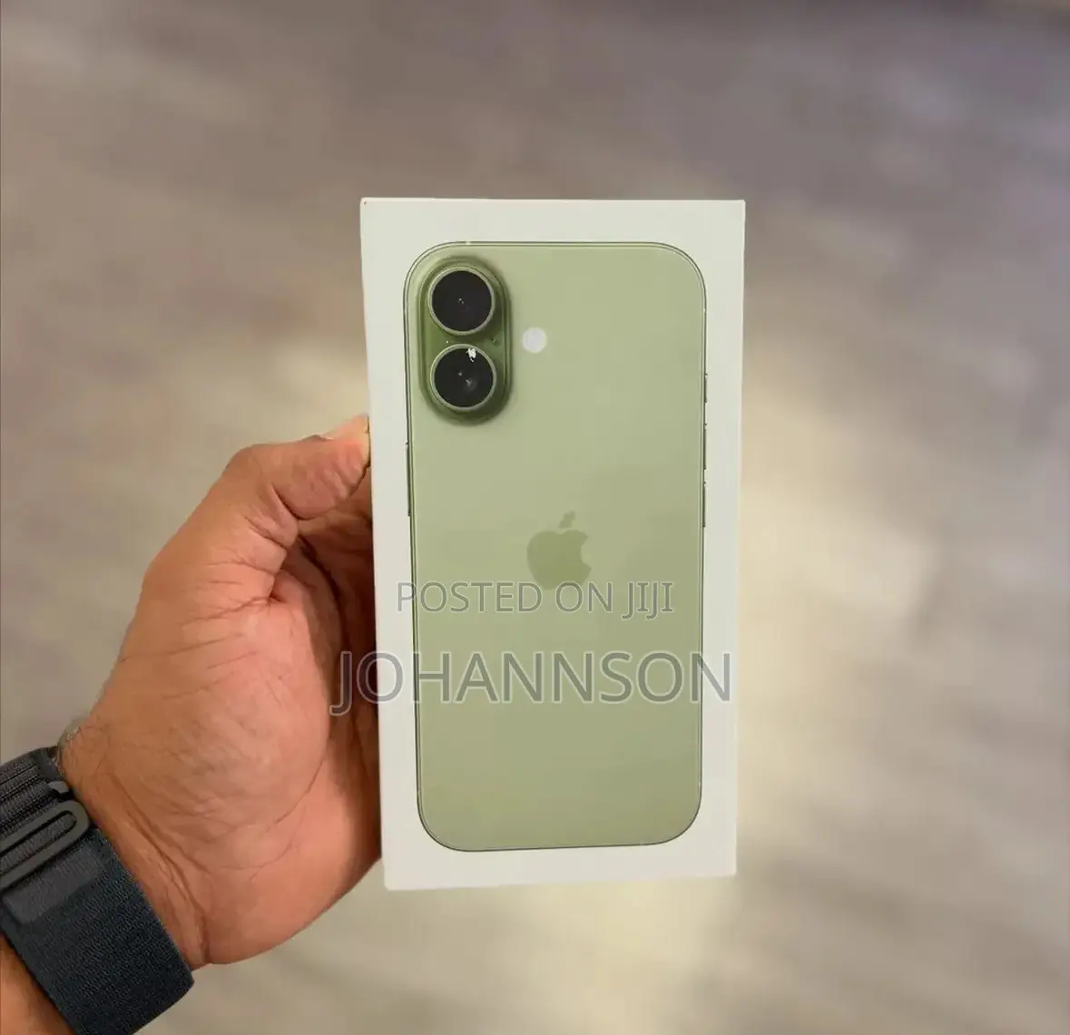 New Apple iPhone 17 256 GB Green