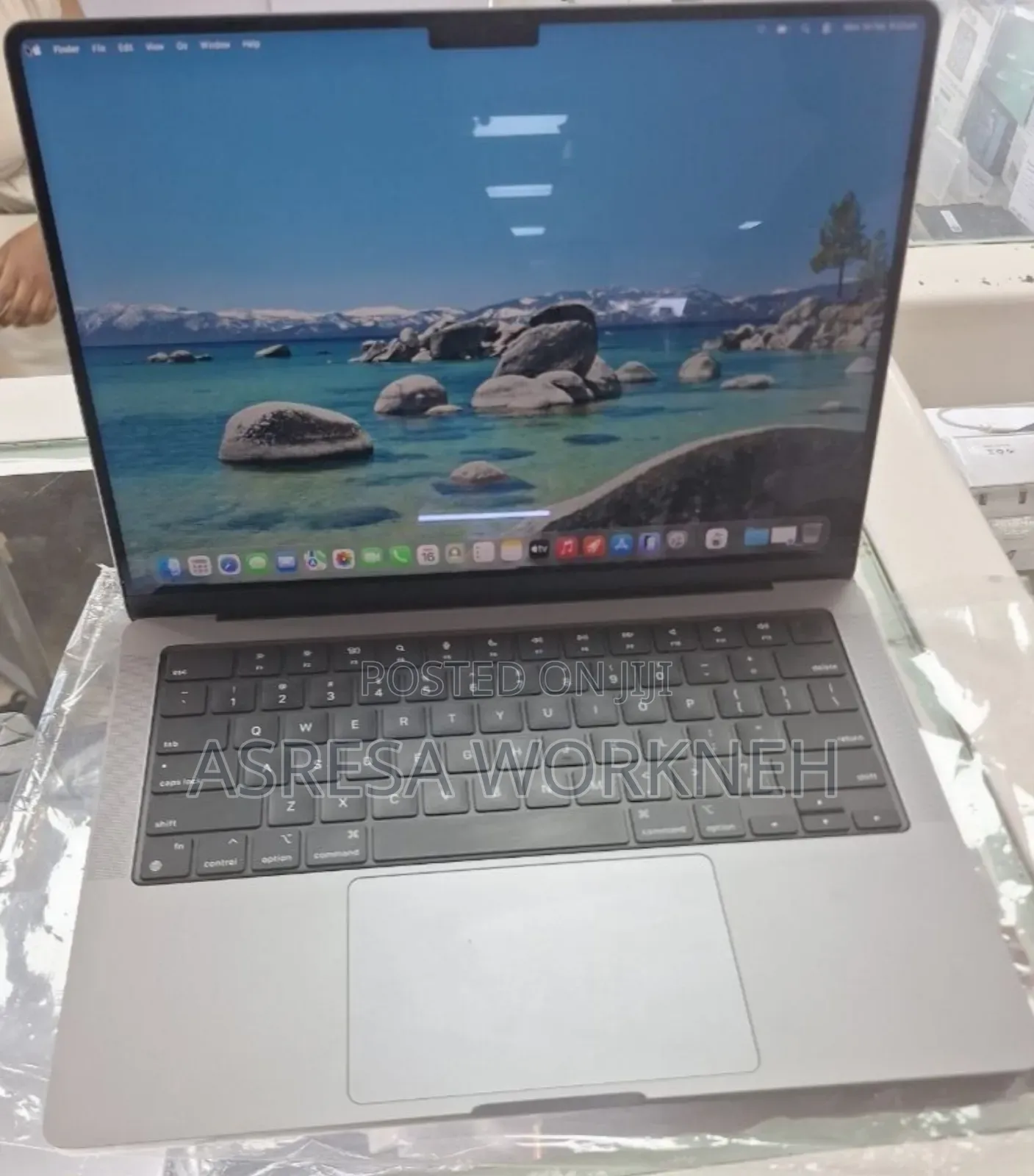 New Laptop Apple MacBook Pro M1 32GB Intel Core Ultra 9 SSD 512GB