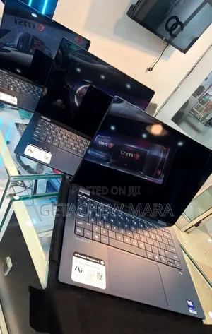 New Laptop HP OmniBook 5 Flip 16GB Intel Core Ultra 7 SSD 512GB