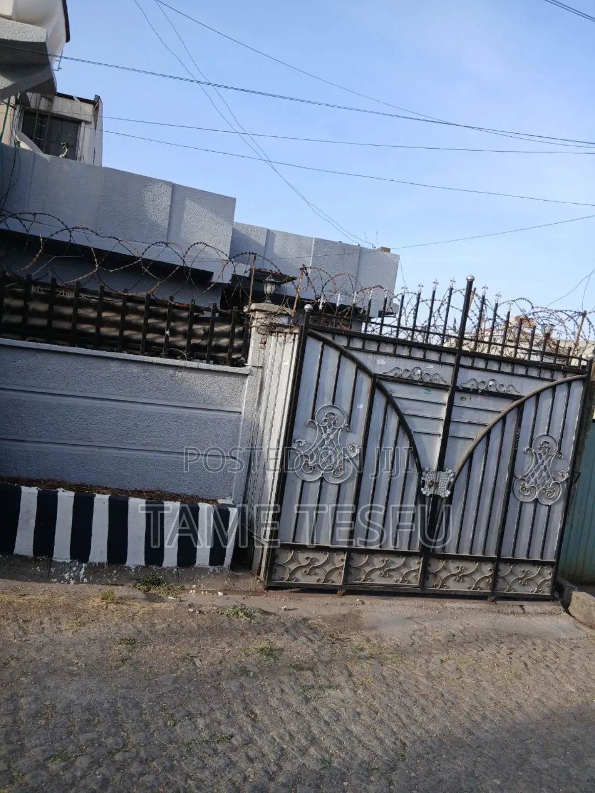 3bdrm Villa in ፍጋ, Bole for sale