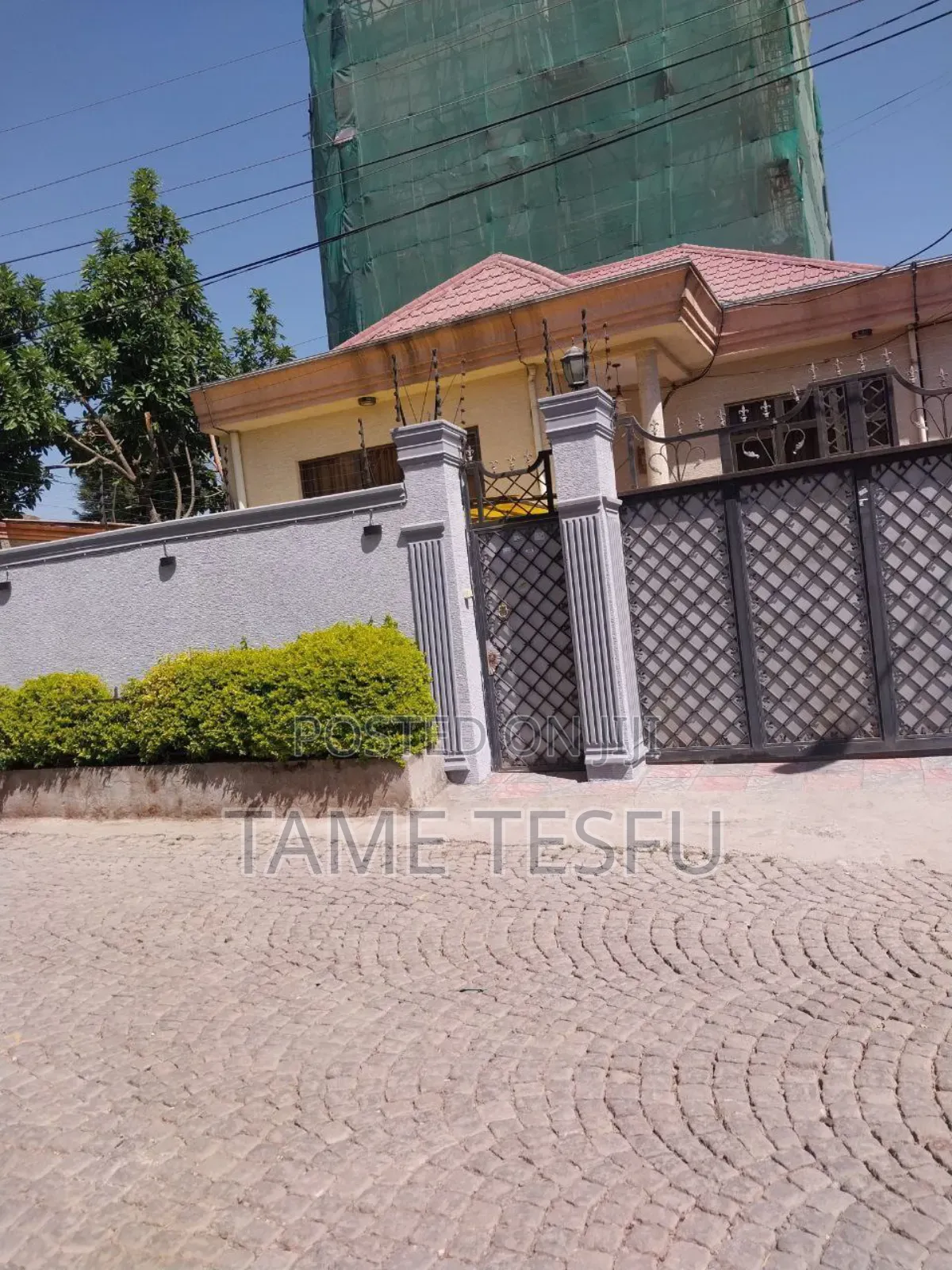 Furnished 4bdrm Villa in ወሰን 250ካሬ, Yeka for sale