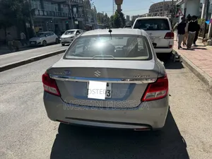 Suzuki Dzire 2022 Silver