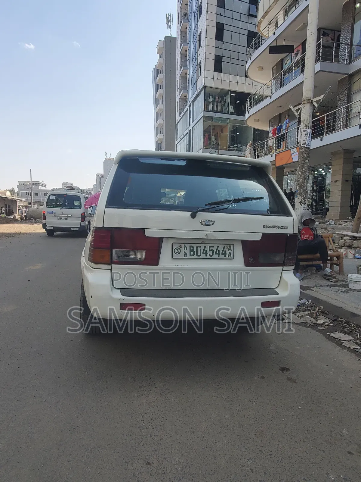 Suzuki Cervo 2000 White