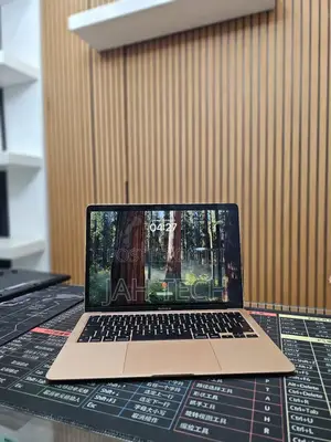 New Laptop Apple MacBook Air 2020 M1 8GB Apple M1 SSD 256GB