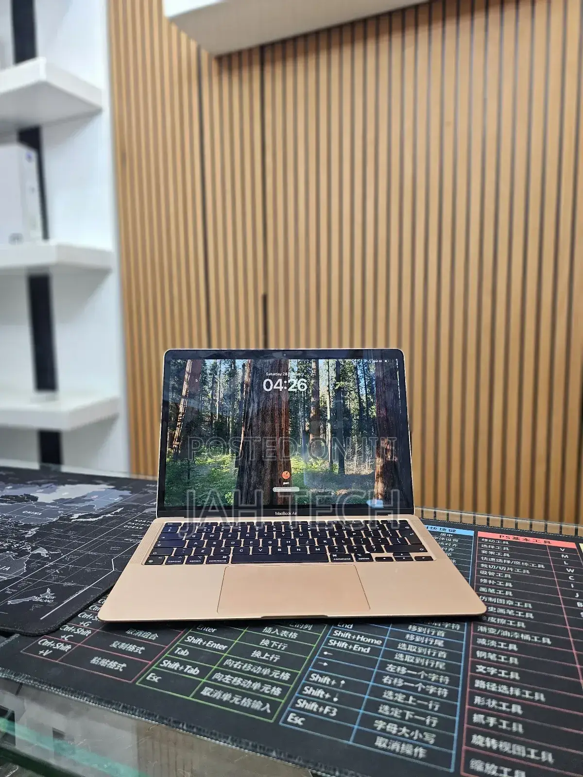 New Laptop Apple MacBook Air 2020 M1 8GB Apple M1 SSD 256GB