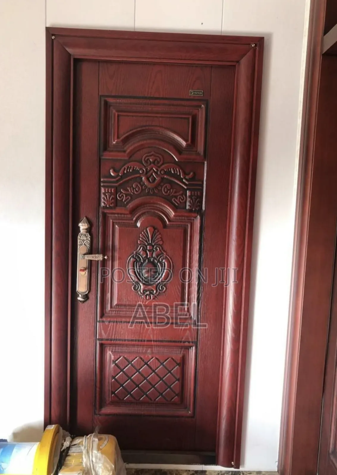 ጠንካራ Victor Door – ዋጋው እጅግ ተመጣጣኝ