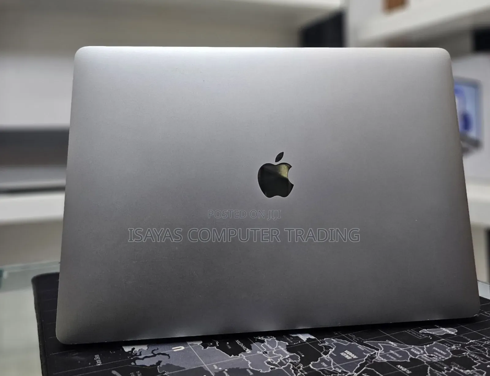 New Laptop Apple MacBook Pro 2019 16GB Intel Core i9 SSD 512GB