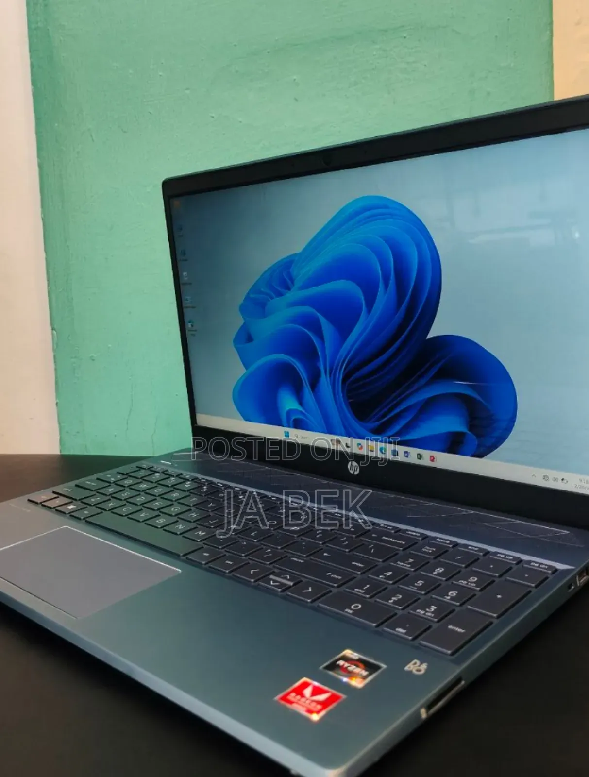 New Laptop HP Pavilion 15 8GB AMD Ryzen 5 SSD 512GB