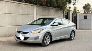 Hyundai Elantra 2013 Silver