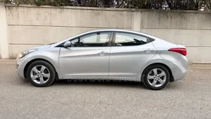 Hyundai Elantra 2013 Silver