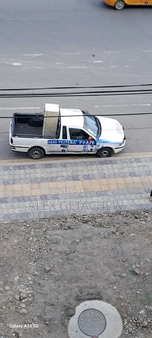 Volkswagen Polo 2002 White