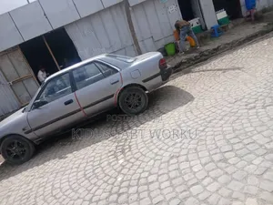 Toyota Carina 1992 Silver