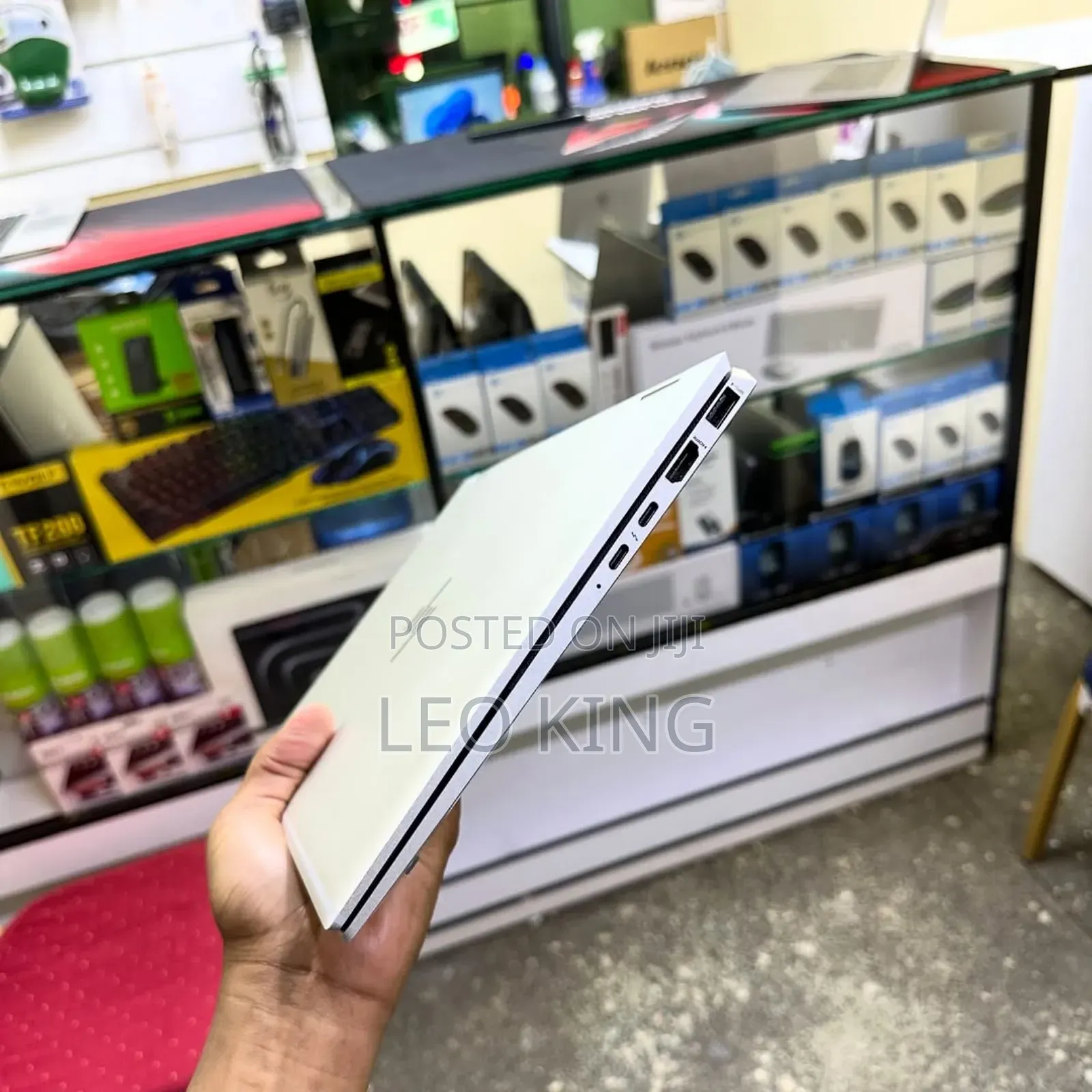 New Laptop HP EliteBook 1040 G8 32GB Intel Core i7 SSD 1T