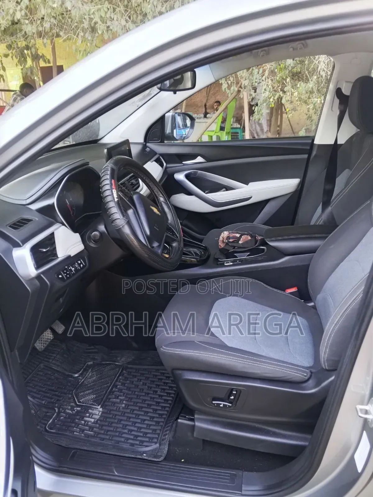 Chevrolet Captiva 2021 Silver