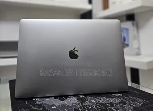 New Laptop Apple MacBook Pro 2019 16GB Intel Core i9 SSD 512GB