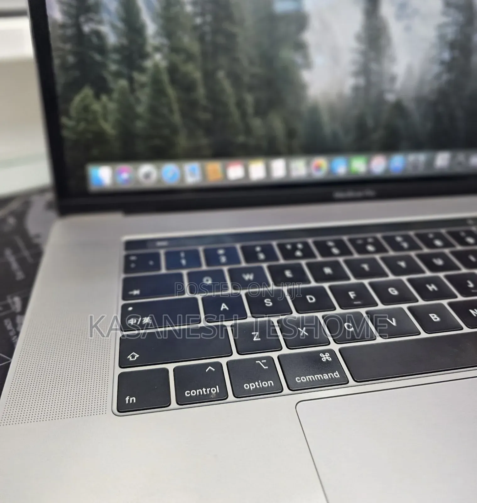 New Laptop Apple MacBook Pro 2019 16GB Intel Core i9 SSD 512GB