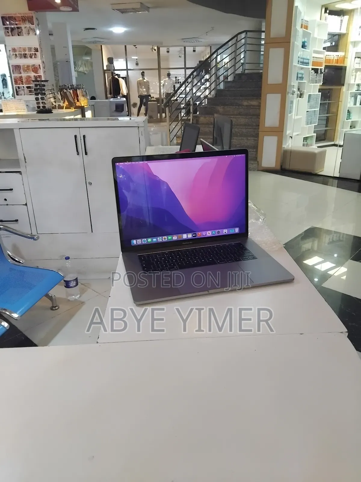 New Laptop Apple MacBook Pro 2017 16GB Intel Core i7 SSD 512GB