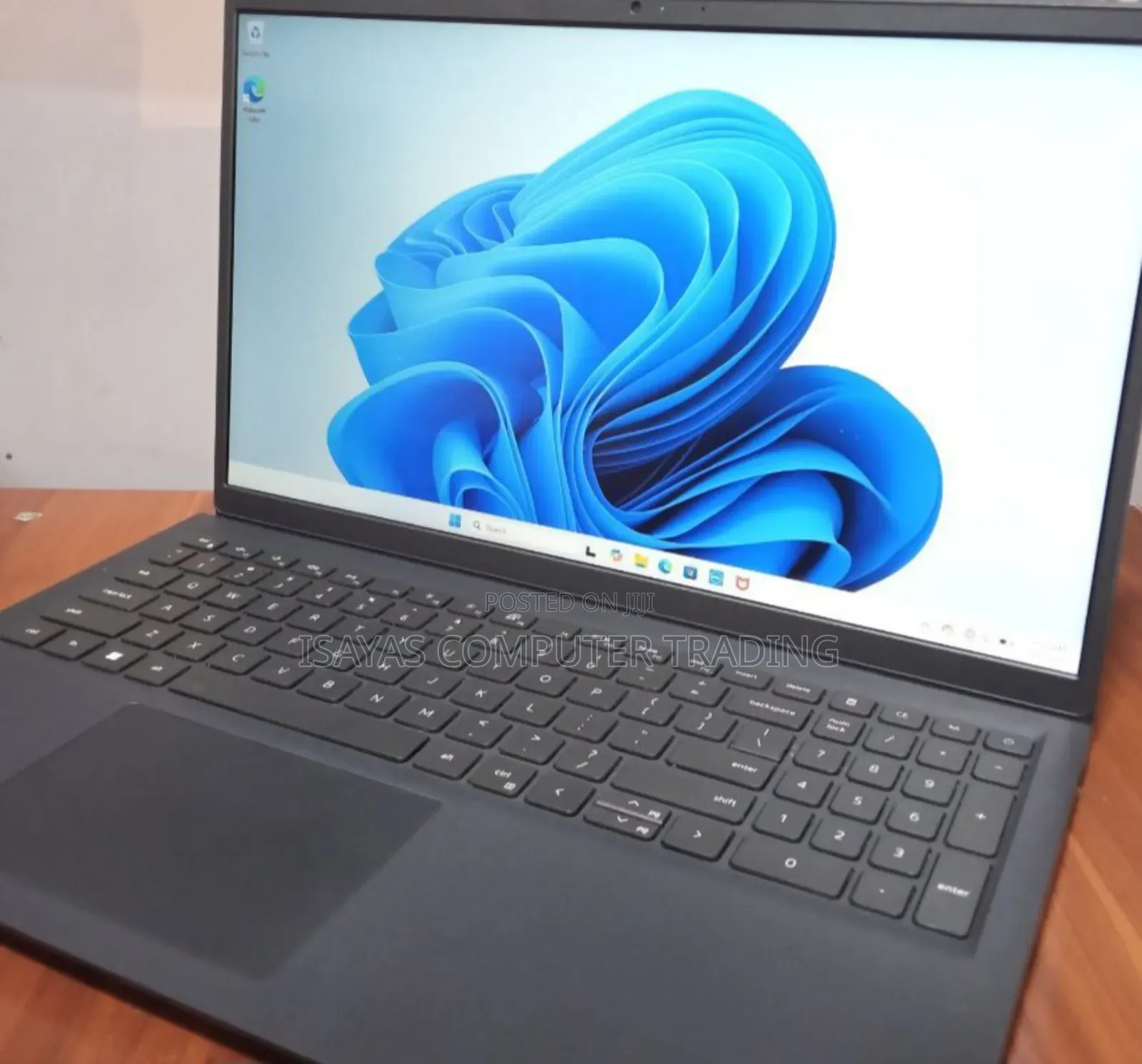 New Laptop Dell Inspiron 15 16GB AMD Ryzen 7 SSD 512GB