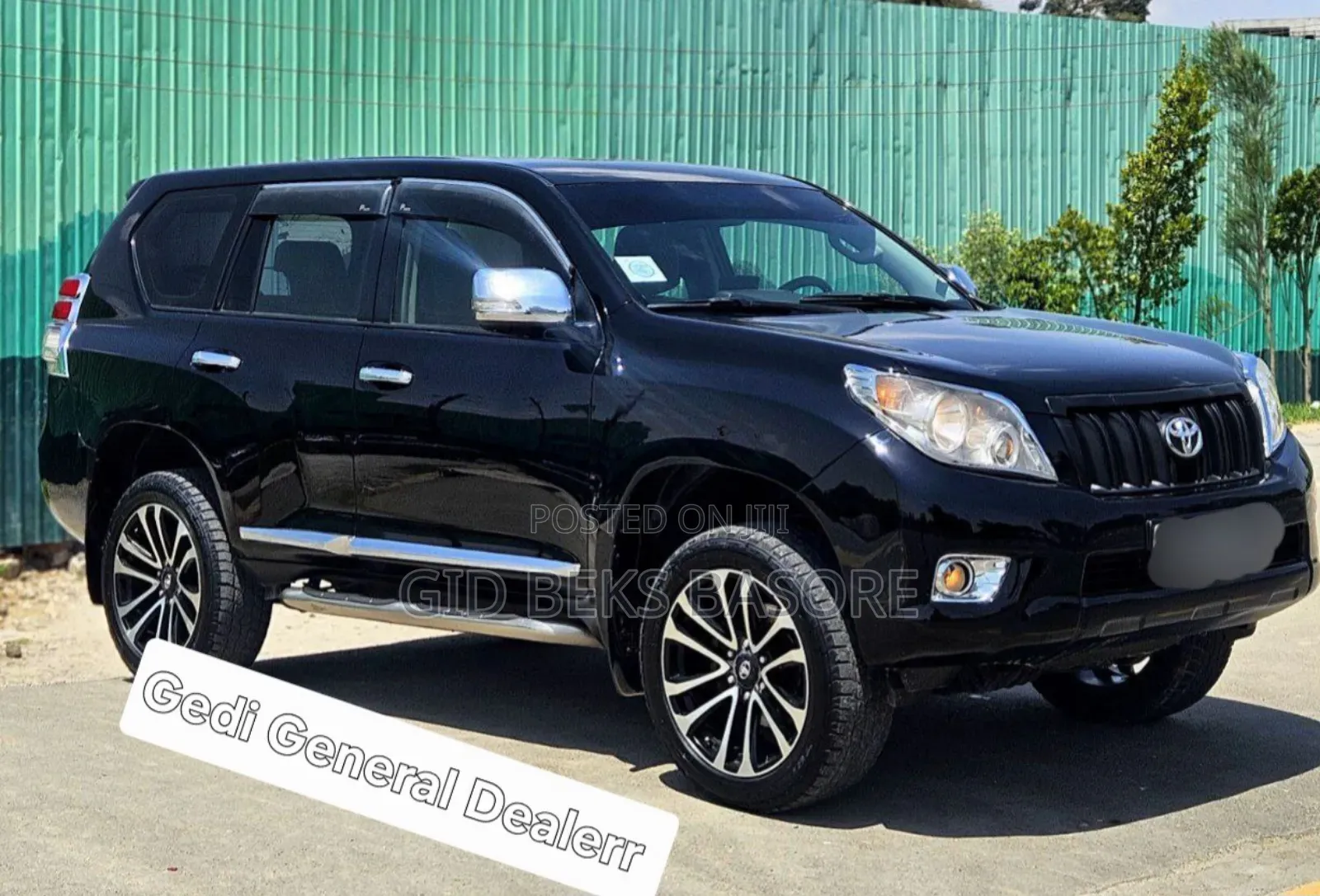 Toyota Land Cruiser Prado 2011 Black