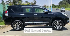 Toyota Land Cruiser Prado 2011 Black