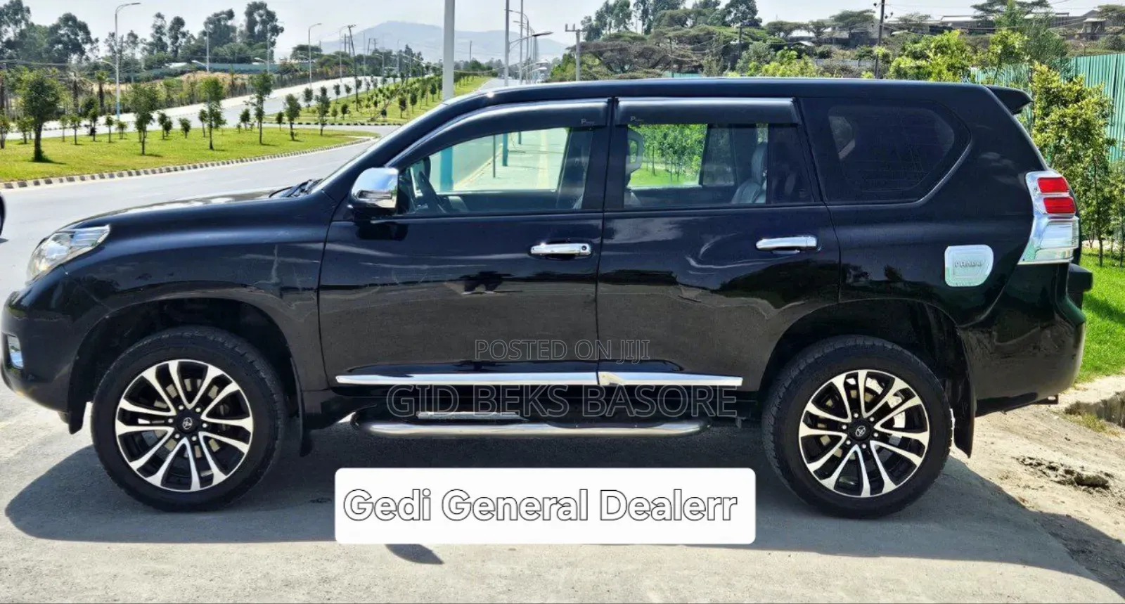 Toyota Land Cruiser Prado 2011 Black
