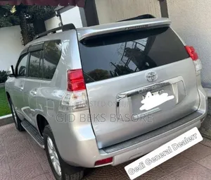 Toyota Land Cruiser Prado 2012 Silver