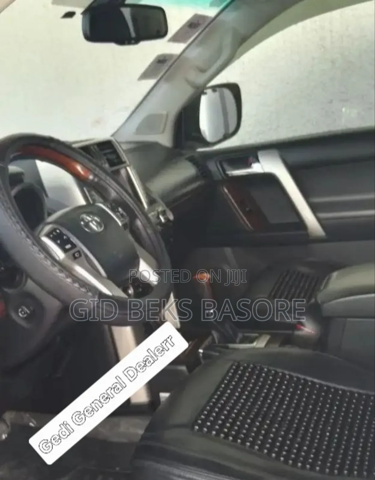 Toyota Land Cruiser Prado 2012 Silver