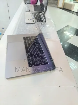 New Laptop Apple MacBook Pro 2017 16GB Intel Core i7 SSD 512GB