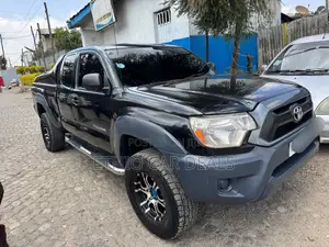 Toyota Tacoma 2011 Black