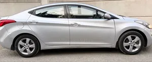 Hyundai Elantra 2013