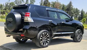 Toyota Land Cruiser Prado 2011 Black