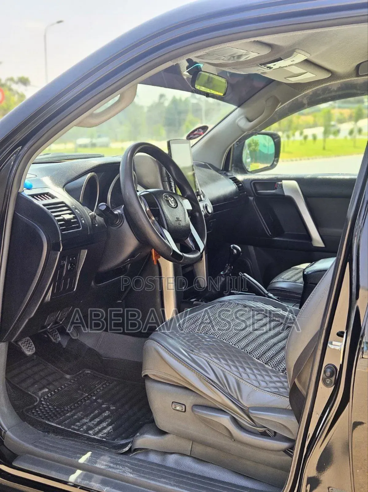 Toyota Land Cruiser Prado 2011 Black