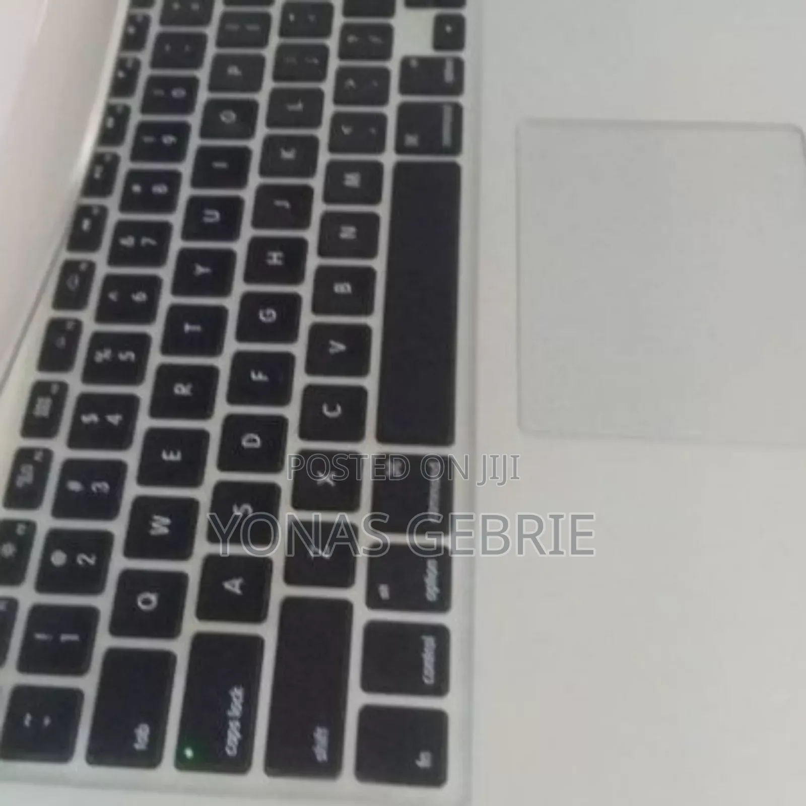New Laptop Apple MacBook 4GB Intel Core i5 SSD 256GB